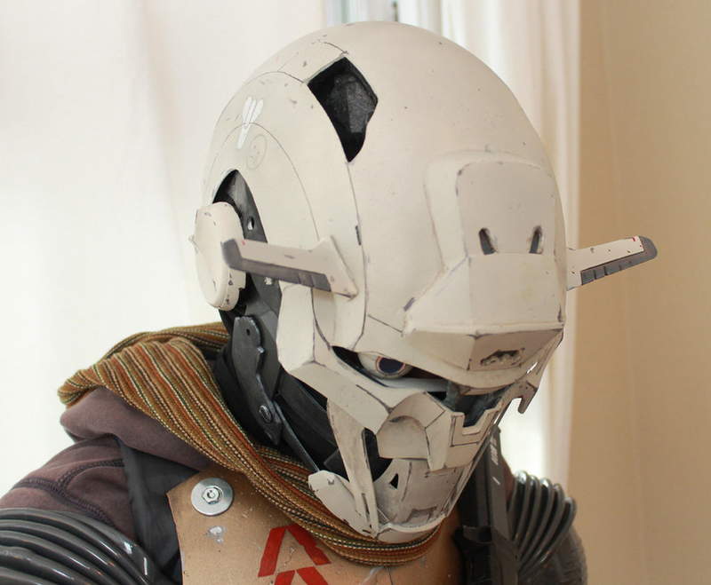 Illustration for article titled Destiny Cosplayer Looks Like An Actual Robot
